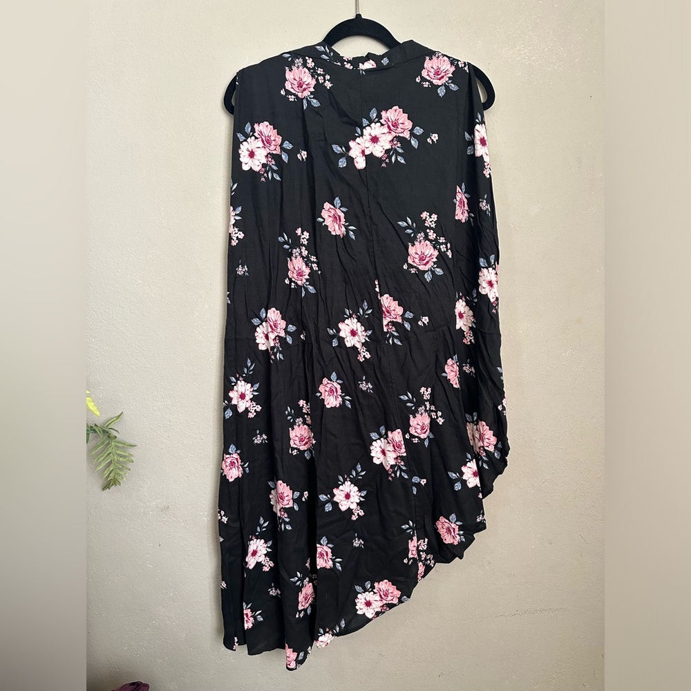 Divided asymmetrical skirt